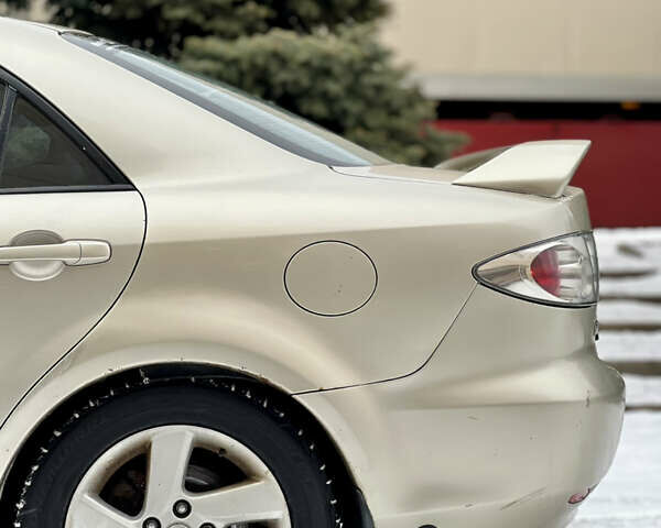 Сірий Мазда 6, об'ємом двигуна 2 л та пробігом 307 тис. км за 2250 $, фото 10 на Automoto.ua