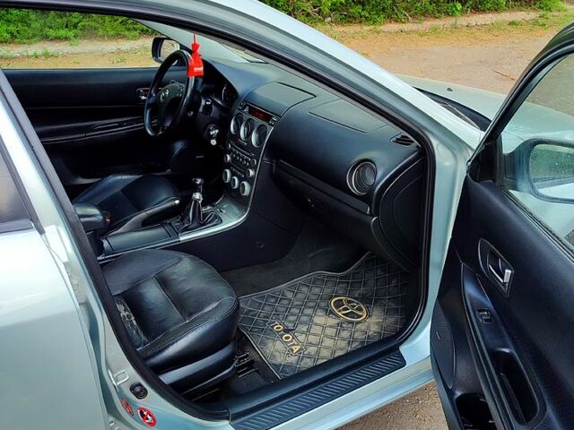 Сірий Мазда 6, об'ємом двигуна 2 л та пробігом 290 тис. км за 3500 $, фото 5 на Automoto.ua