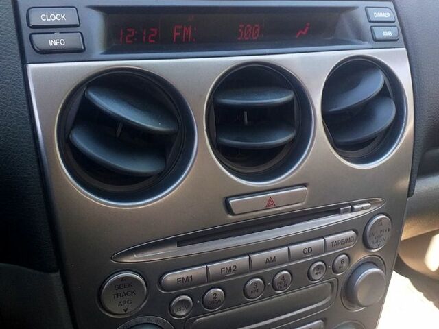 Серый Мазда 6, объемом двигателя 1.8 л и пробегом 320 тыс. км за 3600 $, фото 5 на Automoto.ua