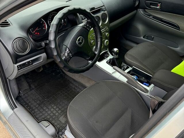Сірий Мазда 6, об'ємом двигуна 2 л та пробігом 370 тис. км за 3200 $, фото 6 на Automoto.ua