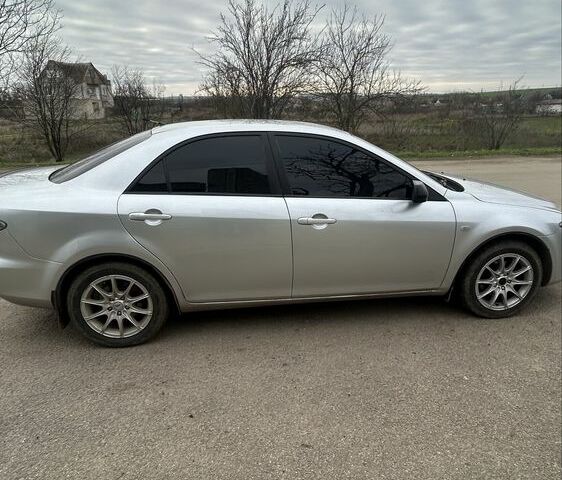 Серый Мазда 6, объемом двигателя 2 л и пробегом 250 тыс. км за 4300 $, фото 4 на Automoto.ua