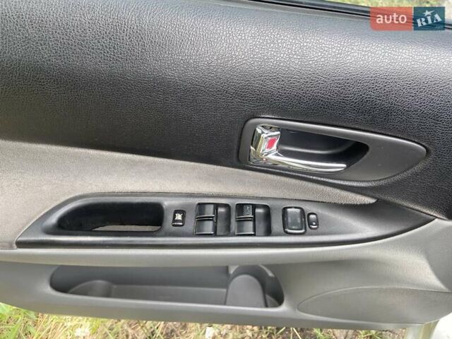 Серый Мазда 6, объемом двигателя 2 л и пробегом 235 тыс. км за 3900 $, фото 10 на Automoto.ua