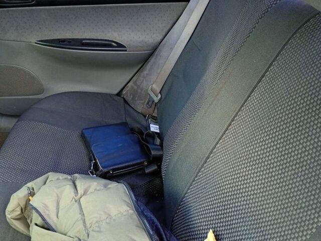 Серый Мазда 6, объемом двигателя 2 л и пробегом 273 тыс. км за 3500 $, фото 5 на Automoto.ua