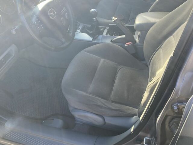 Серый Мазда 6, объемом двигателя 2 л и пробегом 320 тыс. км за 2450 $, фото 1 на Automoto.ua