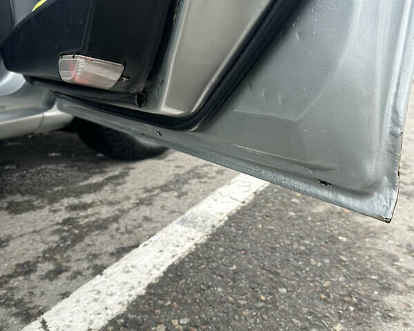 Сірий Мазда 6, об'ємом двигуна 2.3 л та пробігом 258 тис. км за 4250 $, фото 13 на Automoto.ua