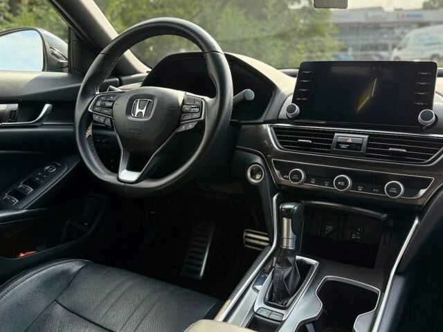 Серый Мазда 6, объемом двигателя 2 л и пробегом 372 тыс. км за 2900 $, фото 4 на Automoto.ua