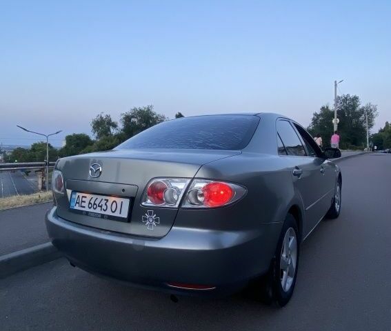 Сірий Мазда 6, об'ємом двигуна 2 л та пробігом 356 тис. км за 3300 $, фото 7 на Automoto.ua