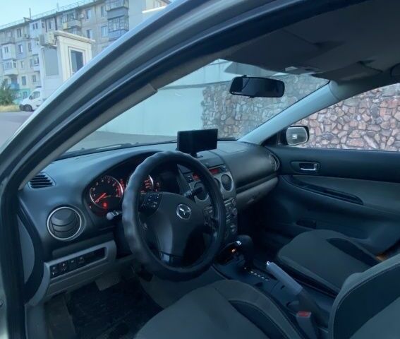 Сірий Мазда 6, об'ємом двигуна 2 л та пробігом 356 тис. км за 3300 $, фото 3 на Automoto.ua