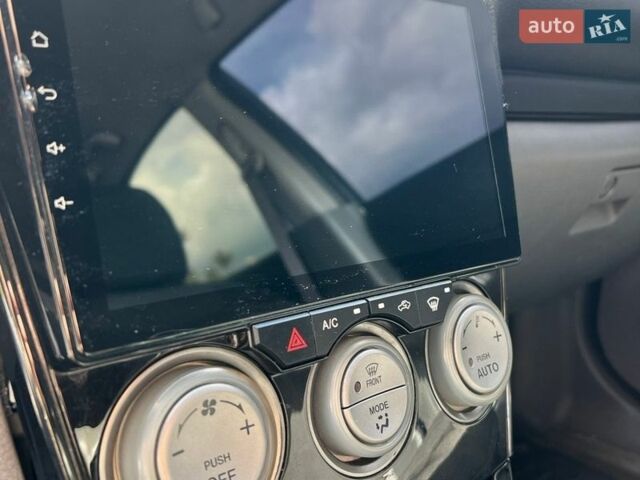 Серый Мазда 6, объемом двигателя 2 л и пробегом 288 тыс. км за 2900 $, фото 7 на Automoto.ua