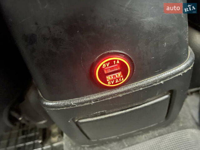 Сірий Мазда 6, об'ємом двигуна 2 л та пробігом 351 тис. км за 5300 $, фото 13 на Automoto.ua