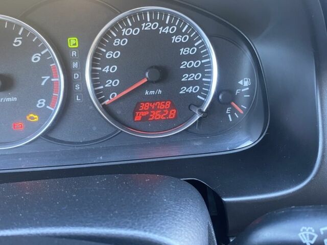 Сірий Мазда 6, об'ємом двигуна 2 л та пробігом 390 тис. км за 2600 $, фото 5 на Automoto.ua