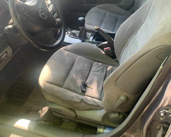 Серый Мазда 6, объемом двигателя 2 л и пробегом 365 тыс. км за 5500 $, фото 3 на Automoto.ua