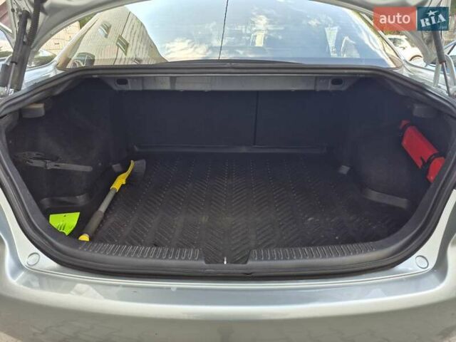 Сірий Мазда 6, об'ємом двигуна 2 л та пробігом 296 тис. км за 4500 $, фото 29 на Automoto.ua