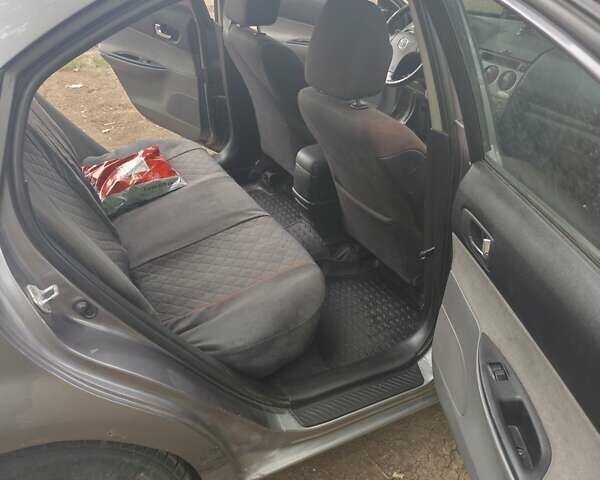 Сірий Мазда 6, об'ємом двигуна 2 л та пробігом 305 тис. км за 3000 $, фото 17 на Automoto.ua