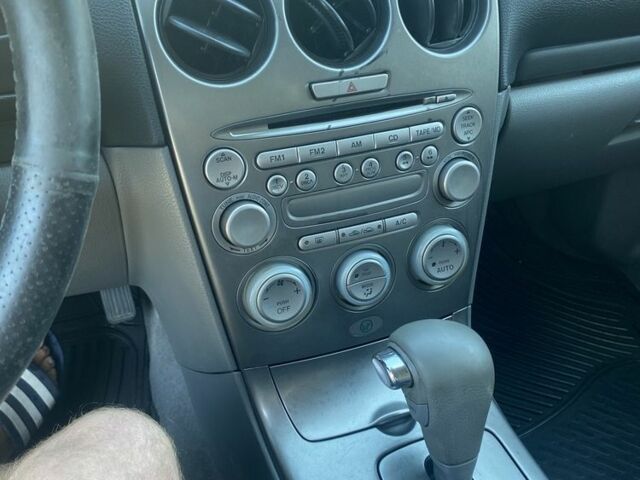 Сірий Мазда 6, об'ємом двигуна 2 л та пробігом 390 тис. км за 2600 $, фото 7 на Automoto.ua