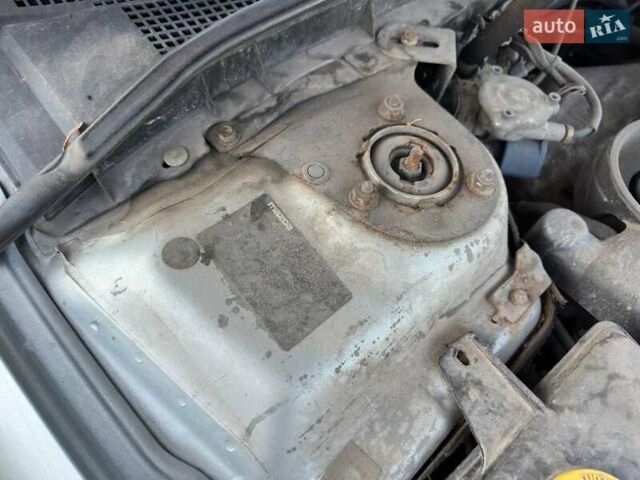 Сірий Мазда 6, об'ємом двигуна 1.8 л та пробігом 380 тис. км за 2800 $, фото 3 на Automoto.ua