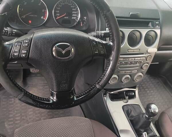 Сірий Мазда 6, об'ємом двигуна 2 л та пробігом 305 тис. км за 3000 $, фото 15 на Automoto.ua