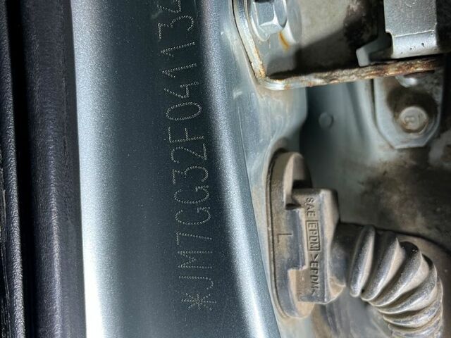 Сірий Мазда 6, об'ємом двигуна 2 л та пробігом 550 тис. км за 3200 $, фото 7 на Automoto.ua