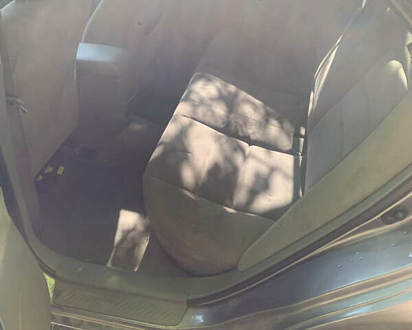 Серый Мазда 6, объемом двигателя 2 л и пробегом 365 тыс. км за 5500 $, фото 4 на Automoto.ua