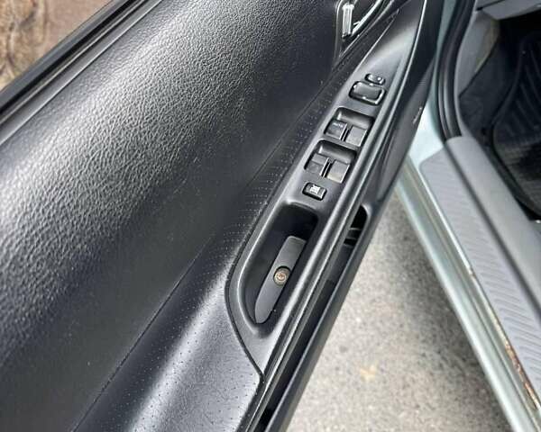 Сірий Мазда 6, об'ємом двигуна 1.8 л та пробігом 380 тис. км за 2800 $, фото 7 на Automoto.ua