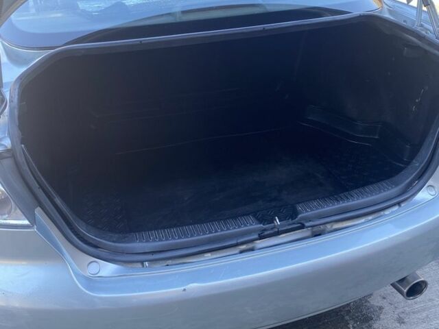 Сірий Мазда 6, об'ємом двигуна 2 л та пробігом 390 тис. км за 2600 $, фото 4 на Automoto.ua