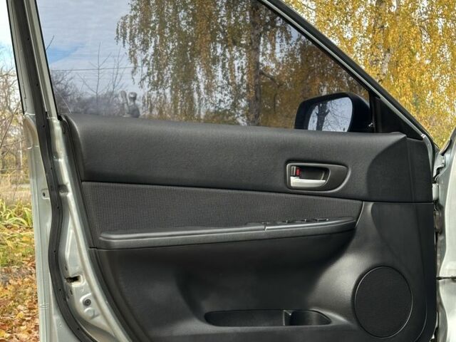 Серый Мазда 6, объемом двигателя 2 л и пробегом 250 тыс. км за 4500 $, фото 9 на Automoto.ua
