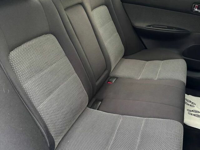 Сірий Мазда 6, об'ємом двигуна 2 л та пробігом 287 тис. км за 5300 $, фото 5 на Automoto.ua