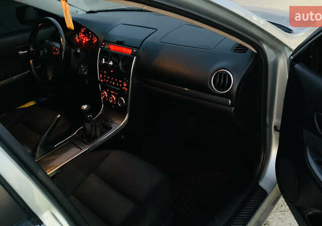 Серый Мазда 6, объемом двигателя 2 л и пробегом 310 тыс. км за 4250 $, фото 6 на Automoto.ua