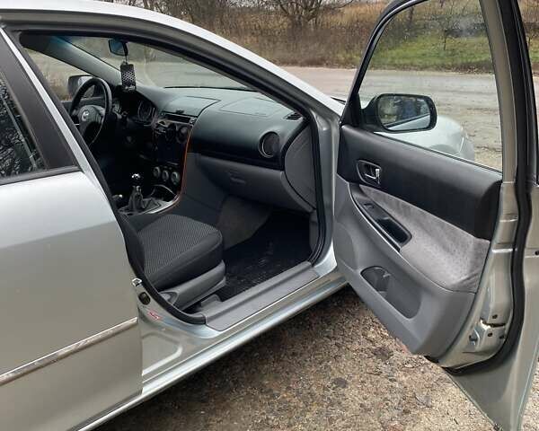 Сірий Мазда 6, об'ємом двигуна 2 л та пробігом 285 тис. км за 4300 $, фото 10 на Automoto.ua