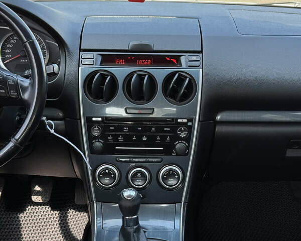 Сірий Мазда 6, об'ємом двигуна 2 л та пробігом 240 тис. км за 4999 $, фото 19 на Automoto.ua