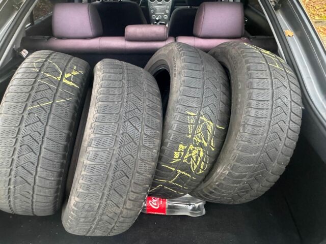 Серый Мазда 6, объемом двигателя 1.8 л и пробегом 220 тыс. км за 1200 $, фото 5 на Automoto.ua