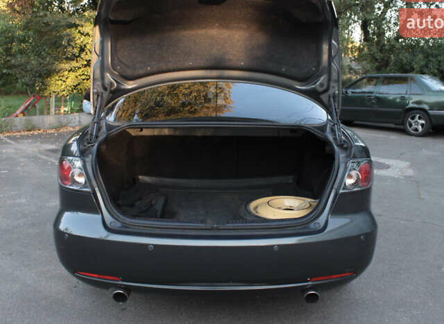 Сірий Мазда 6, об'ємом двигуна 2 л та пробігом 317 тис. км за 3700 $, фото 6 на Automoto.ua