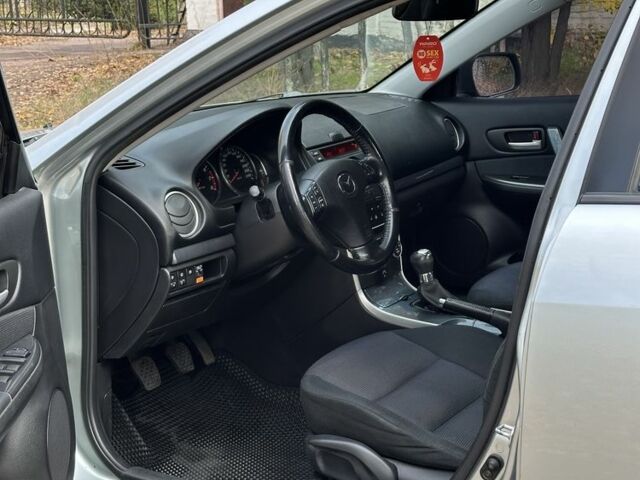 Серый Мазда 6, объемом двигателя 2 л и пробегом 250 тыс. км за 4500 $, фото 8 на Automoto.ua
