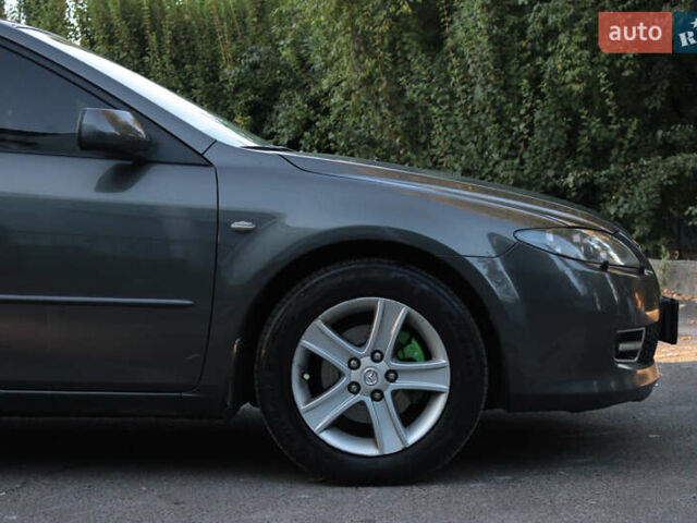 Сірий Мазда 6, об'ємом двигуна 2 л та пробігом 309 тис. км за 5100 $, фото 4 на Automoto.ua