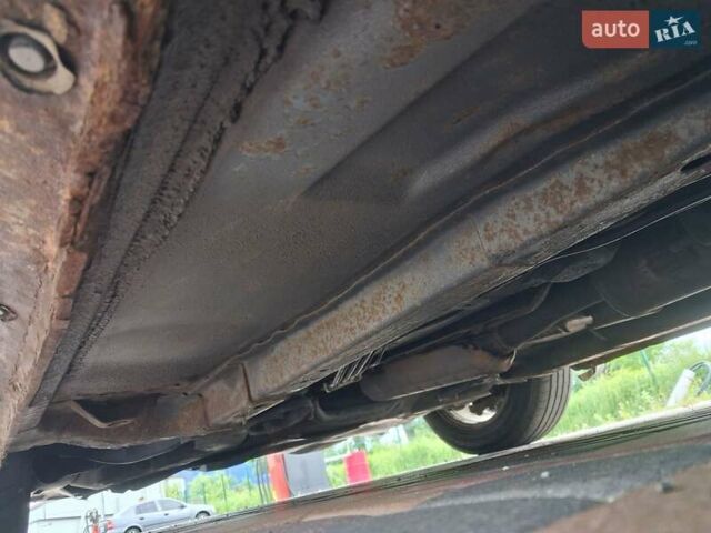 Серый Мазда 6, объемом двигателя 2 л и пробегом 450 тыс. км за 3000 $, фото 5 на Automoto.ua