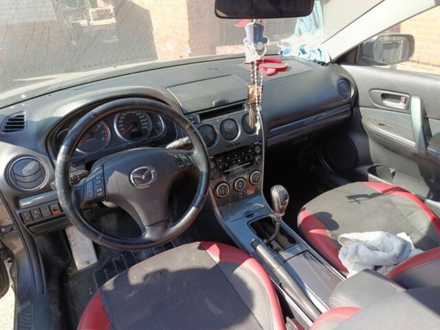 Сірий Мазда 6, об'ємом двигуна 1.8 л та пробігом 250 тис. км за 2100 $, фото 6 на Automoto.ua