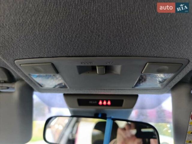 Сірий Мазда 6, об'ємом двигуна 1.8 л та пробігом 256 тис. км за 4500 $, фото 27 на Automoto.ua