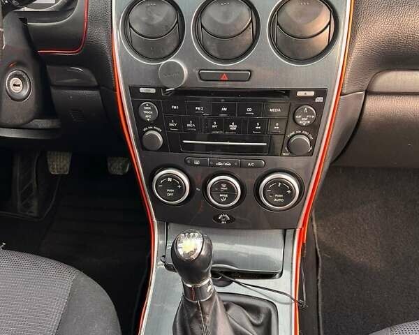 Серый Мазда 6, объемом двигателя 2 л и пробегом 260 тыс. км за 4900 $, фото 9 на Automoto.ua
