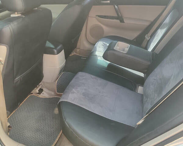 Серый Мазда 6, объемом двигателя 2 л и пробегом 480 тыс. км за 3500 $, фото 2 на Automoto.ua