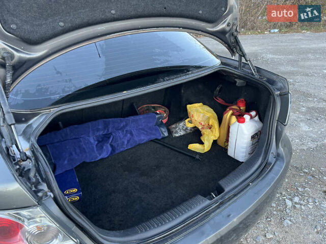 Мазда 6 2006 у Каменце-Подольском на Automoto.ua Сірий Мазда 6, об'ємом двигуна 2 л та пробігом 310 тис. км за 4300 $, фото 9 на Automoto.ua