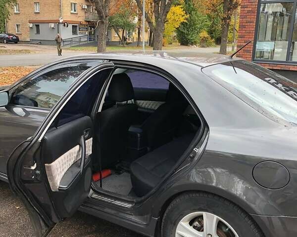 Мазда 6 2006 у Черкасах на Automoto.ua Сірий Мазда 6, об'ємом двигуна 2 л та пробігом 269 тис. км за 4900 $, фото 15 на Automoto.ua