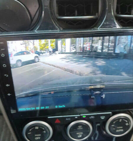 Серый Мазда 6, объемом двигателя 2 л и пробегом 480 тыс. км за 3500 $, фото 7 на Automoto.ua