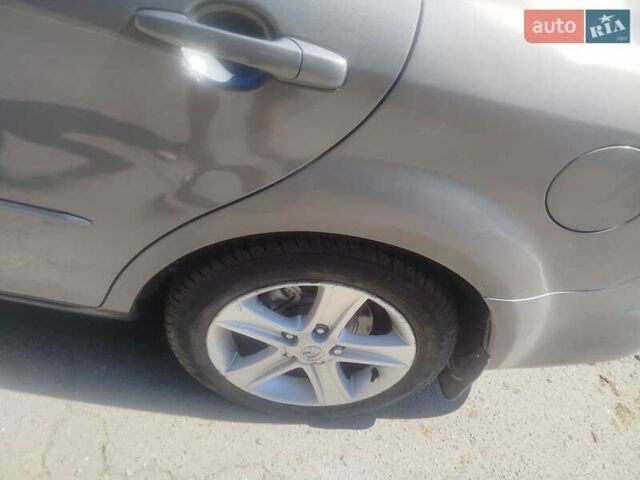 Сірий Мазда 6, об'ємом двигуна 2 л та пробігом 202 тис. км за 4000 $, фото 25 на Automoto.ua