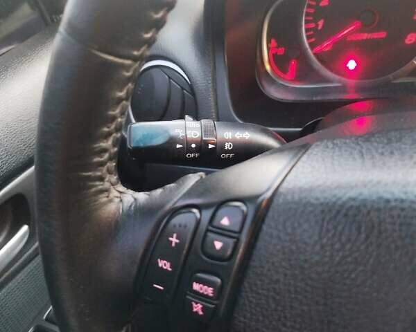 Сірий Мазда 6, об'ємом двигуна 2 л та пробігом 202 тис. км за 4000 $, фото 49 на Automoto.ua