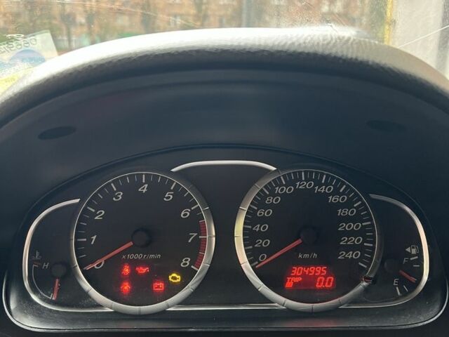 Серый Мазда 6, объемом двигателя 2 л и пробегом 304 тыс. км за 3700 $, фото 17 на Automoto.ua