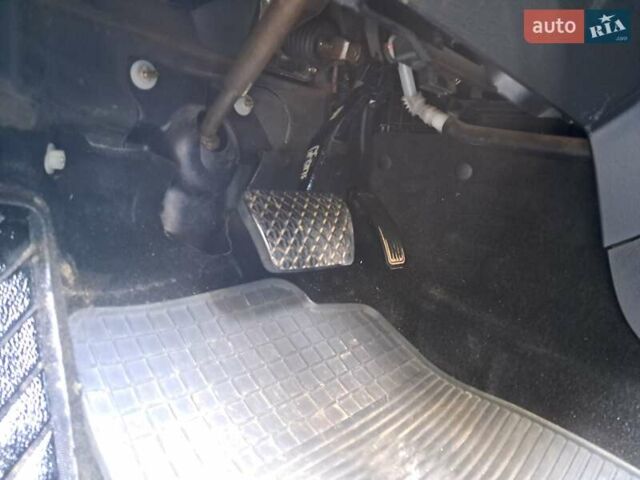 Серый Мазда 6, объемом двигателя 2 л и пробегом 170 тыс. км за 5350 $, фото 18 на Automoto.ua