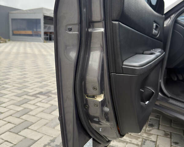 Серый Мазда 6, объемом двигателя 2 л и пробегом 160 тыс. км за 5200 $, фото 6 на Automoto.ua