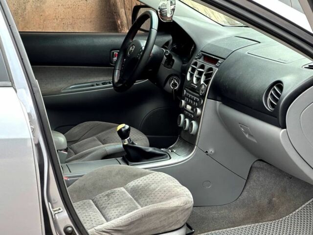 Серый Мазда 6, объемом двигателя 2 л и пробегом 250 тыс. км за 2450 $, фото 6 на Automoto.ua