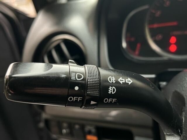 Серый Мазда 6, объемом двигателя 2 л и пробегом 304 тыс. км за 3700 $, фото 3 на Automoto.ua