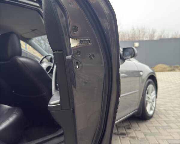 Серый Мазда 6, объемом двигателя 2 л и пробегом 160 тыс. км за 5200 $, фото 14 на Automoto.ua